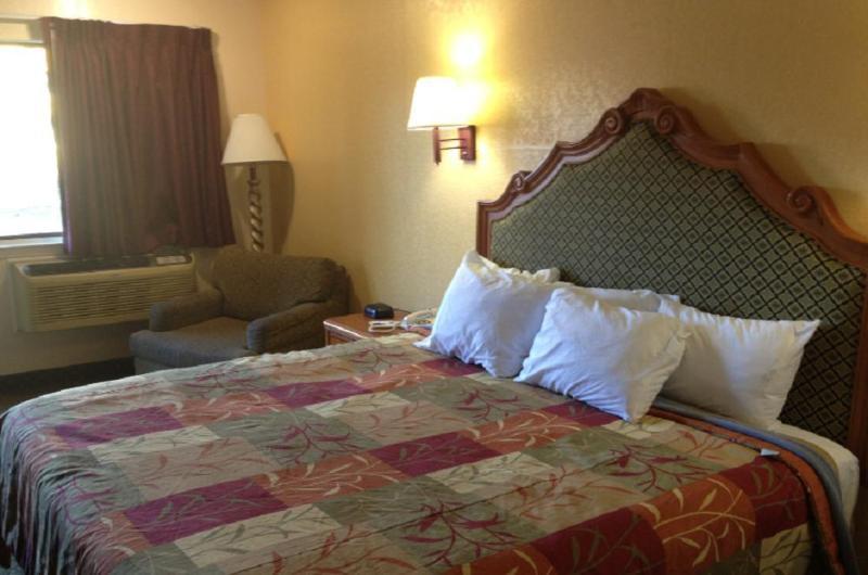 Days Inn By Wyndham San Marcos Eksteriør billede